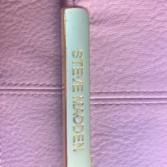 STEVE MADDEN WALLET - Picture 2 of 6